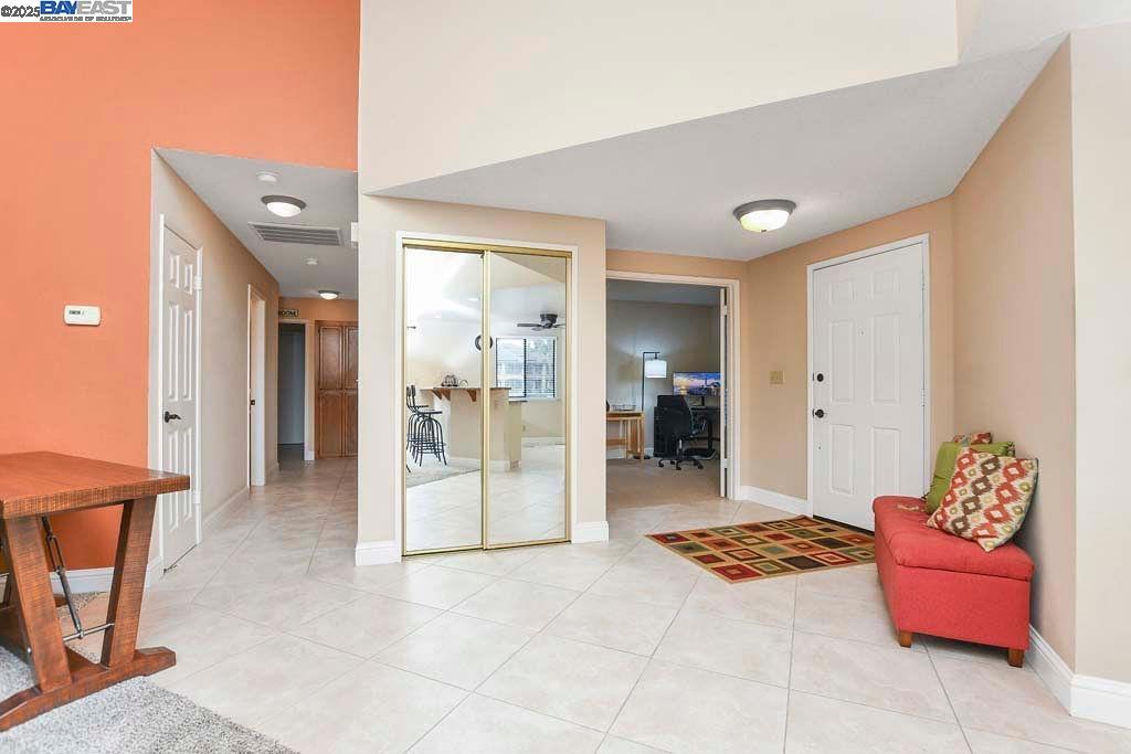 2287 Cove Ct Property Photo 26