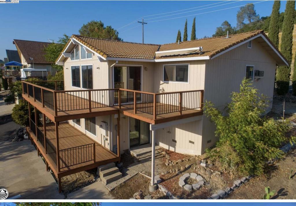 591 Poker Flat Property Photo 1