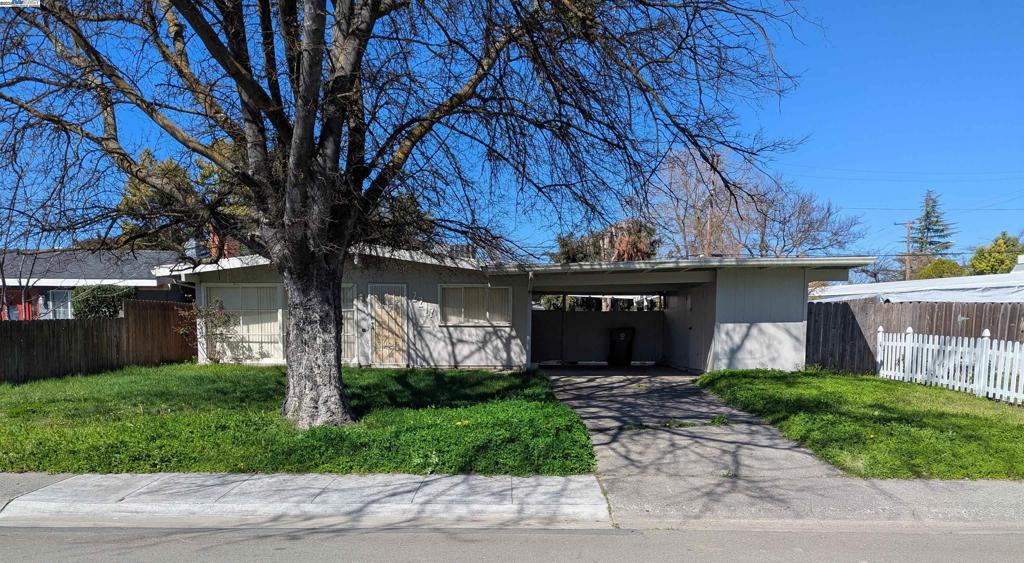 2217 Porter Way Property Photo 1