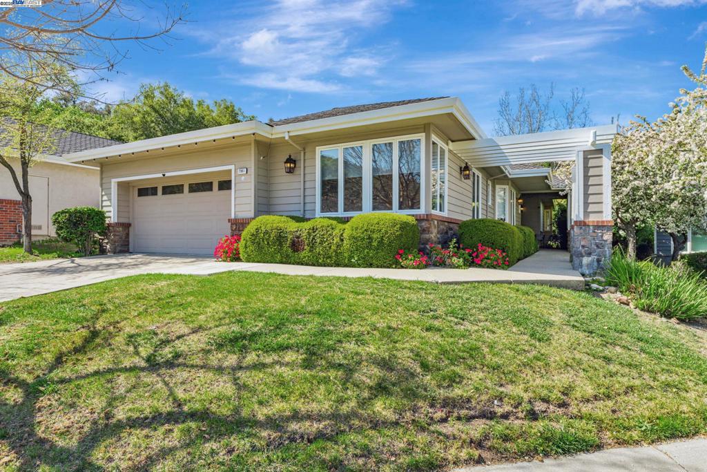 7961 Kemper Ct Property Photo 4