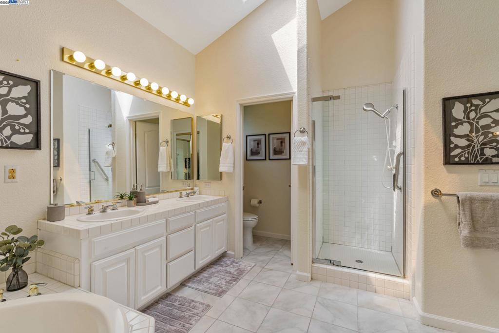 7961 Kemper Ct Property Photo 43