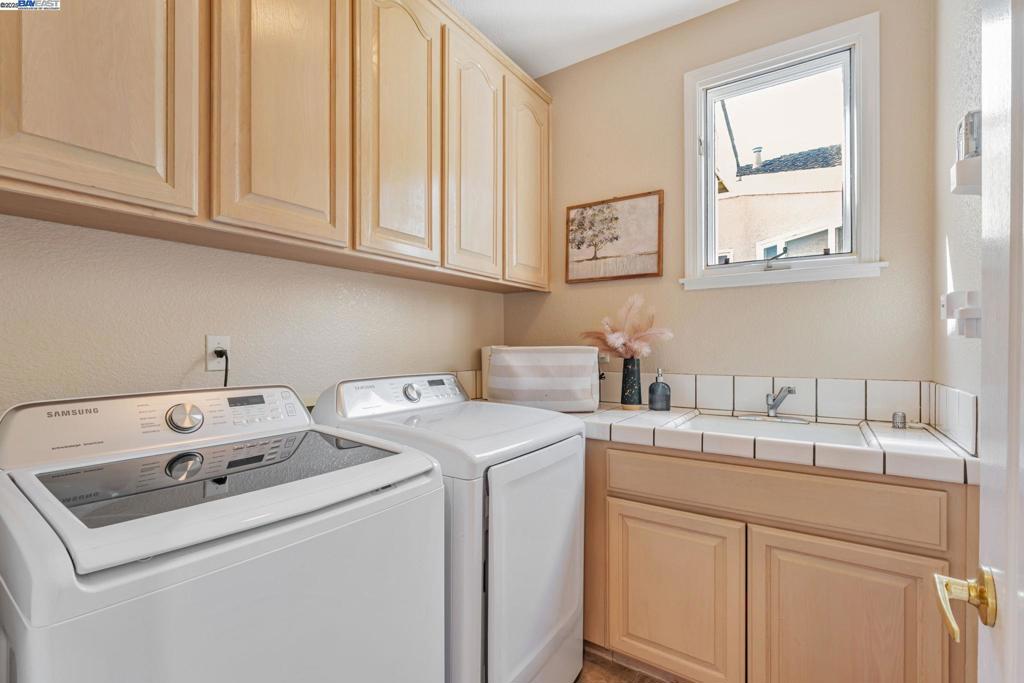 7961 Kemper Ct Property Photo 47