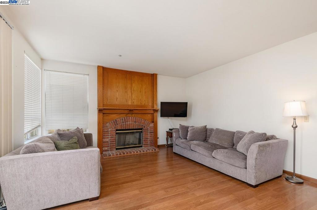 606 Loyola Way Property Photo 11