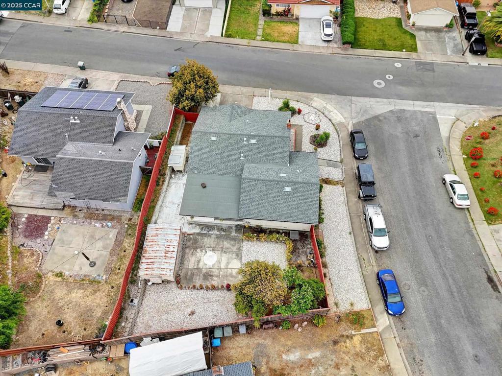 1200 Loyola Way Property Photo 7