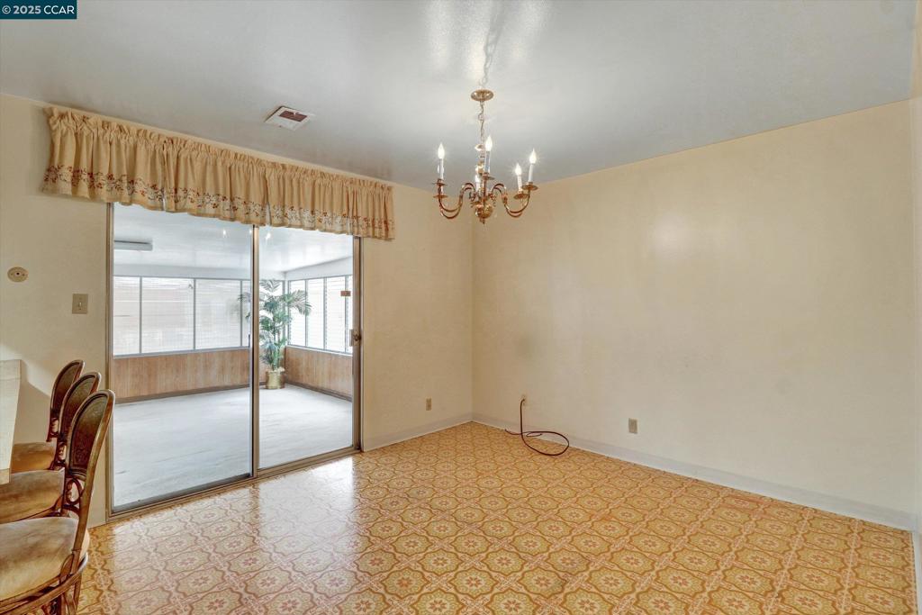 1200 Loyola Way Property Photo 25