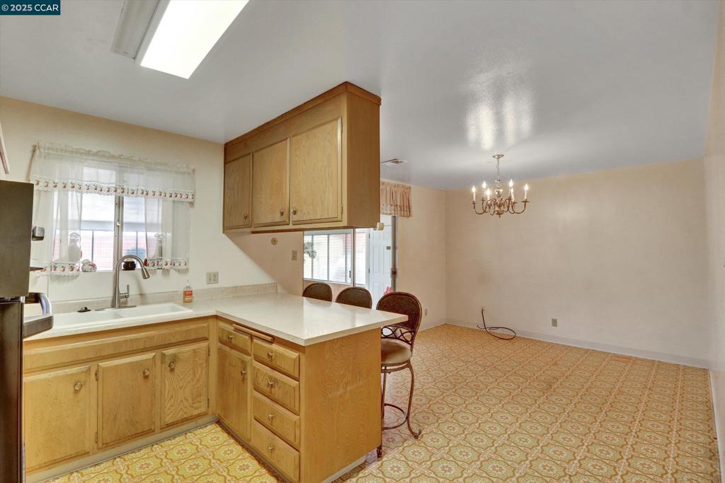 1200 Loyola Way Property Photo 27