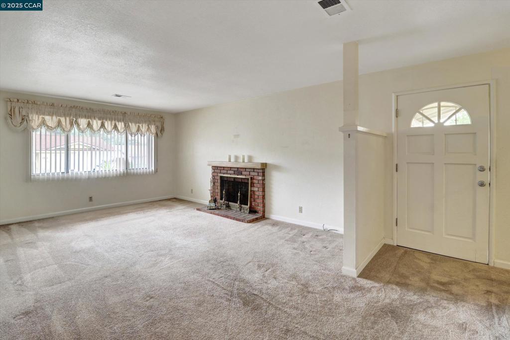 1200 Loyola Way Property Photo 30
