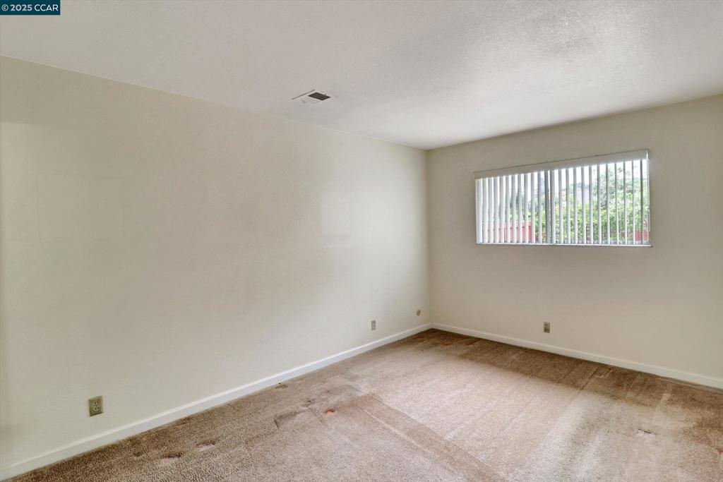 1200 Loyola Way Property Photo 39