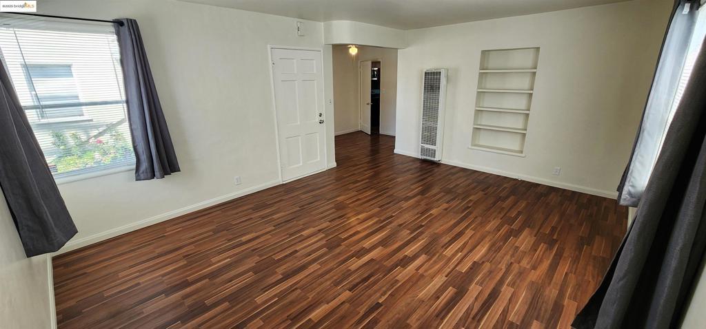 220 Lafayette Ave Property Photo 2