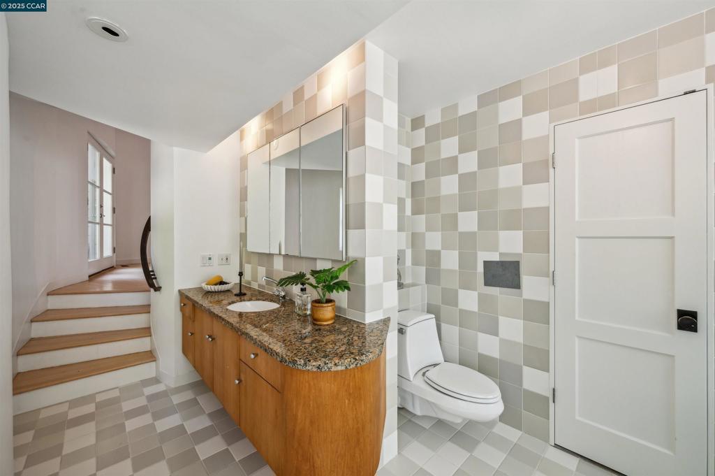 30 Newell Ct Property Photo 16