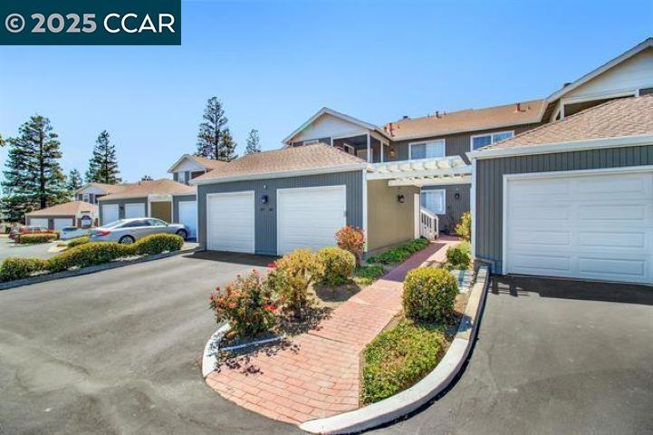 565 Lori Dr Property Photo 1