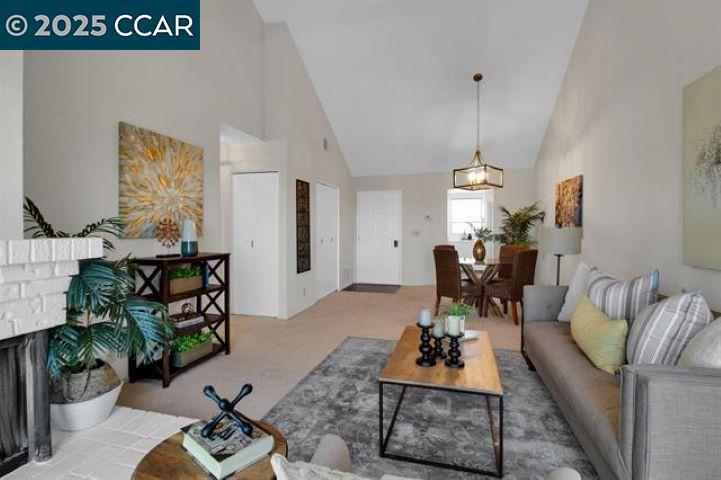 565 Lori Dr Property Photo 4