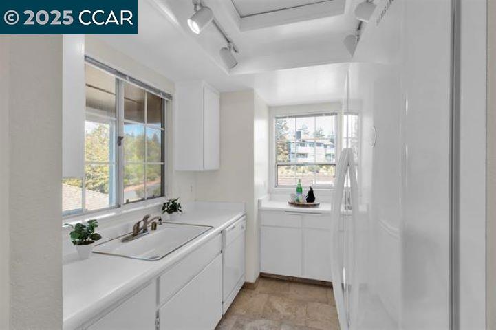 565 Lori Dr Property Photo 10