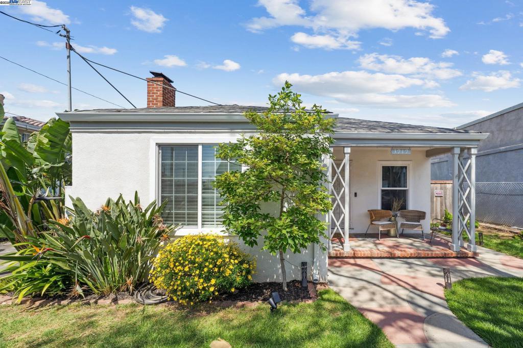 3919 Smith St Property Photo