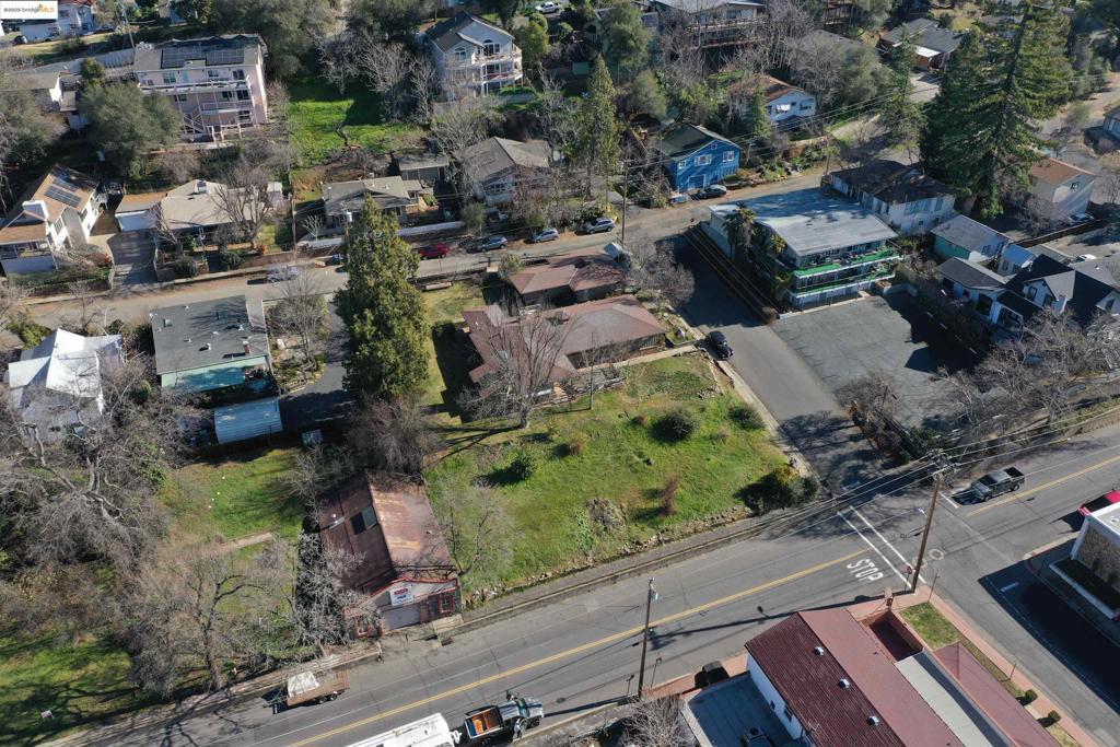 391 S Stewart Street Property Photo 5