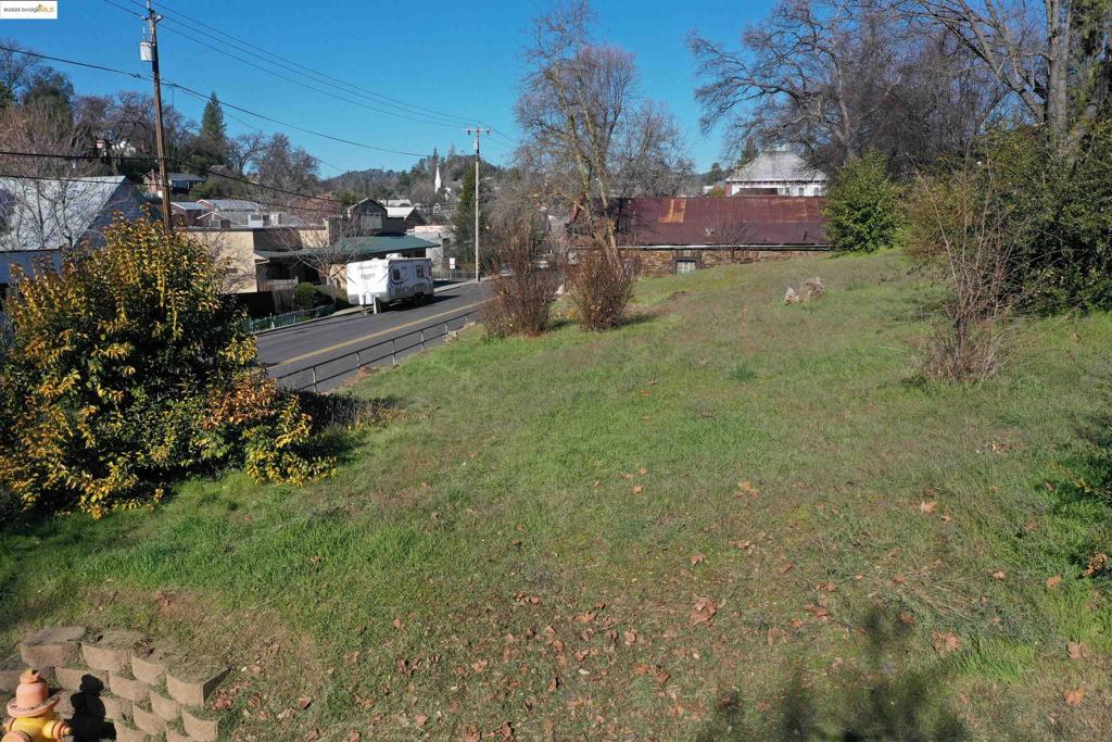 391 S Stewart Street Property Photo 11