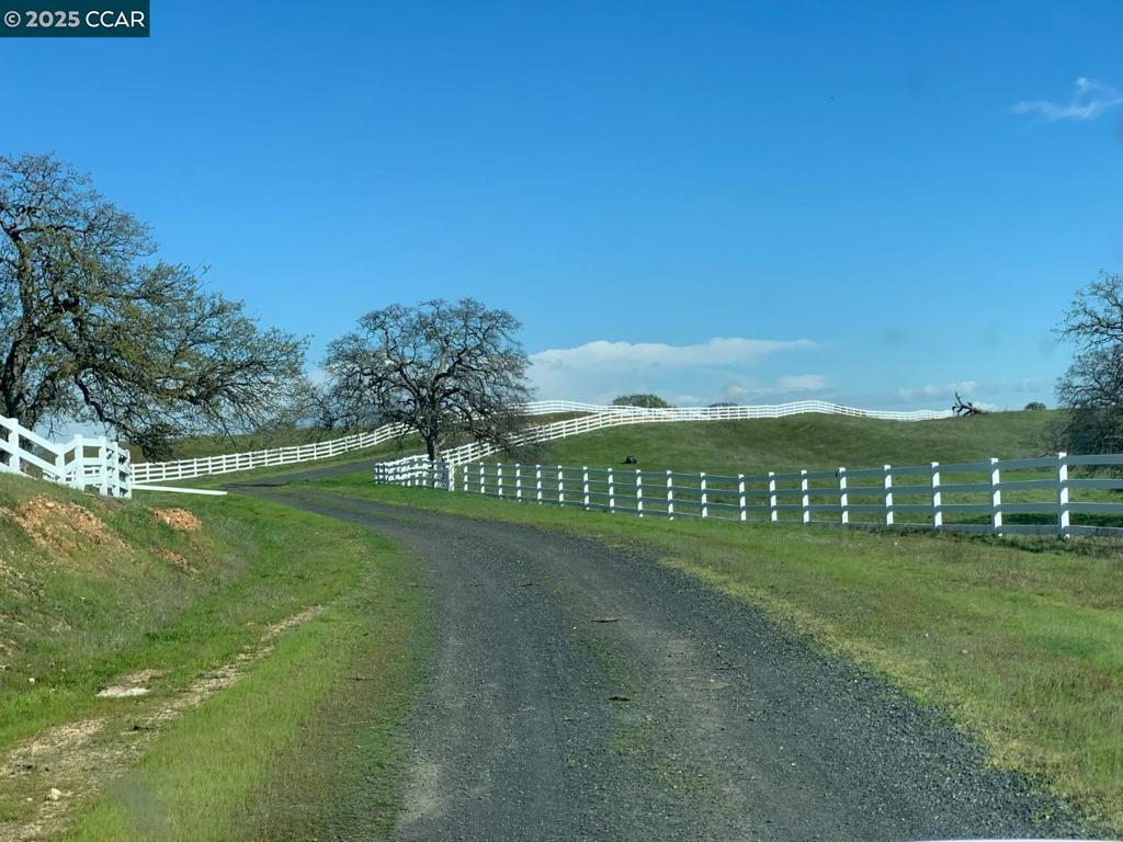 7 Nice Court Property Photo 1