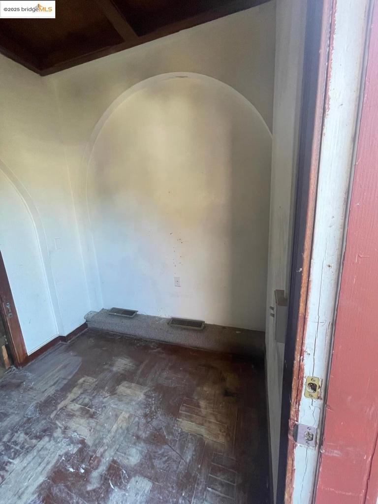 2890 Concord Blvd Property Photo 9