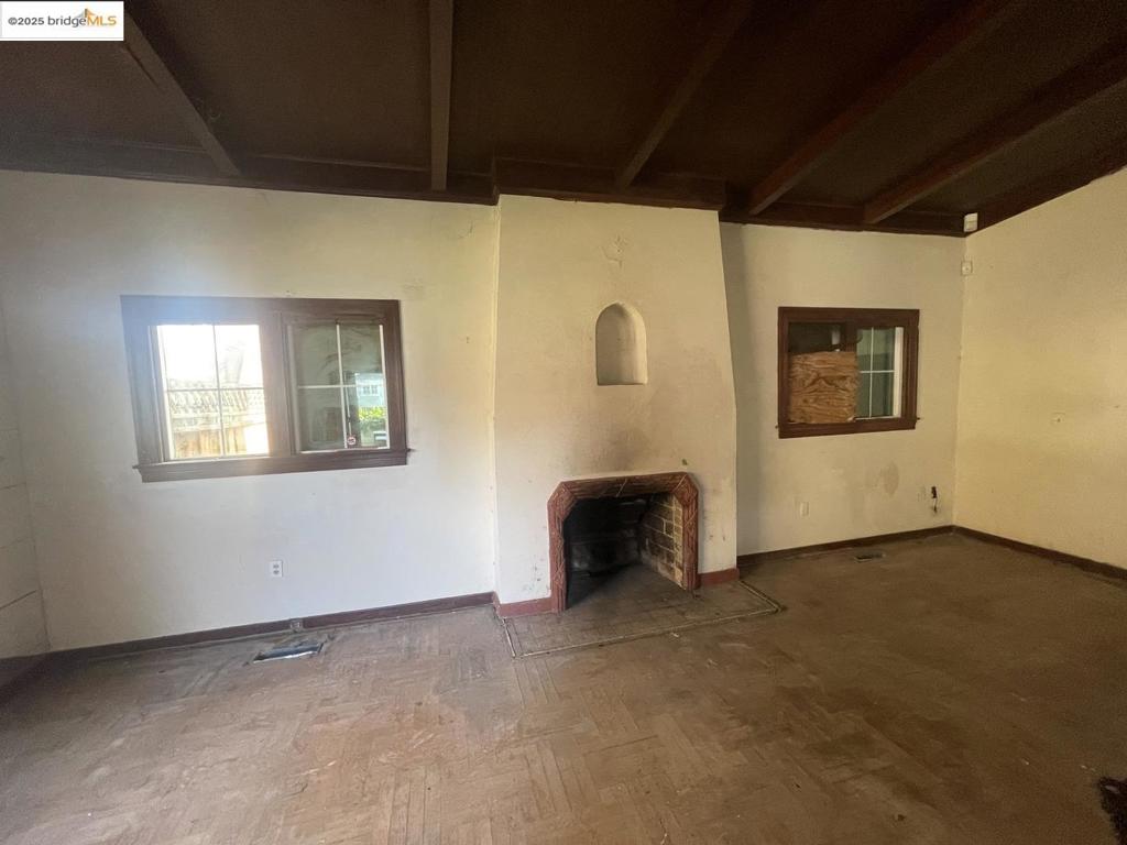 2890 Concord Blvd Property Photo 10
