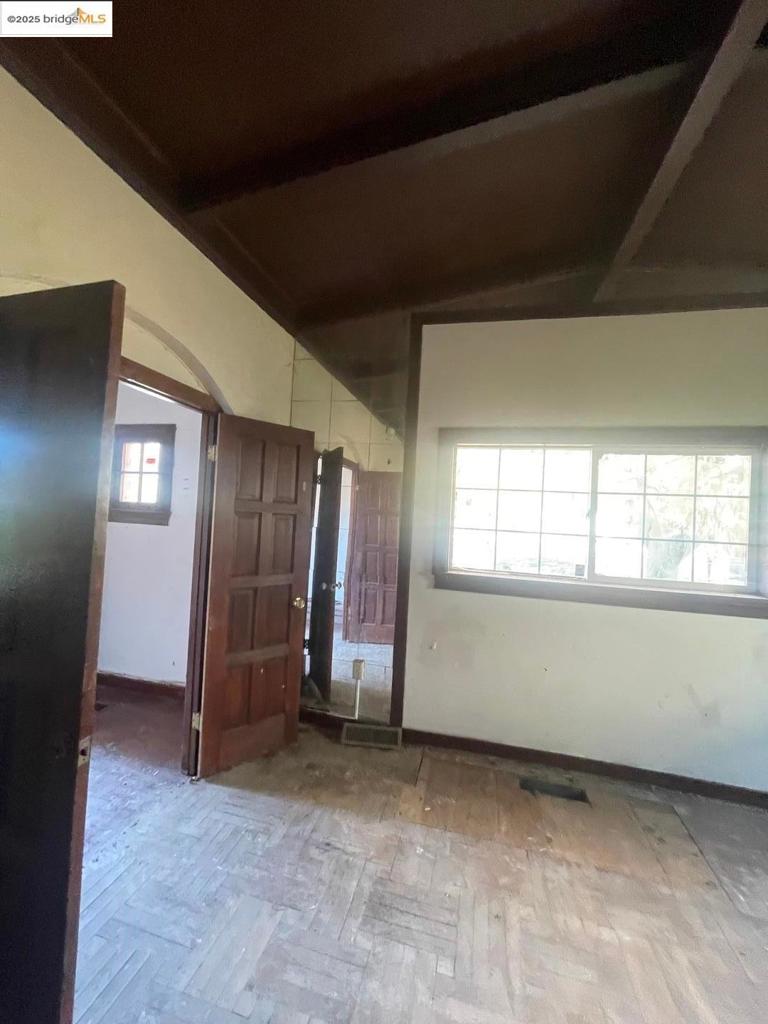 2890 Concord Blvd Property Photo 11
