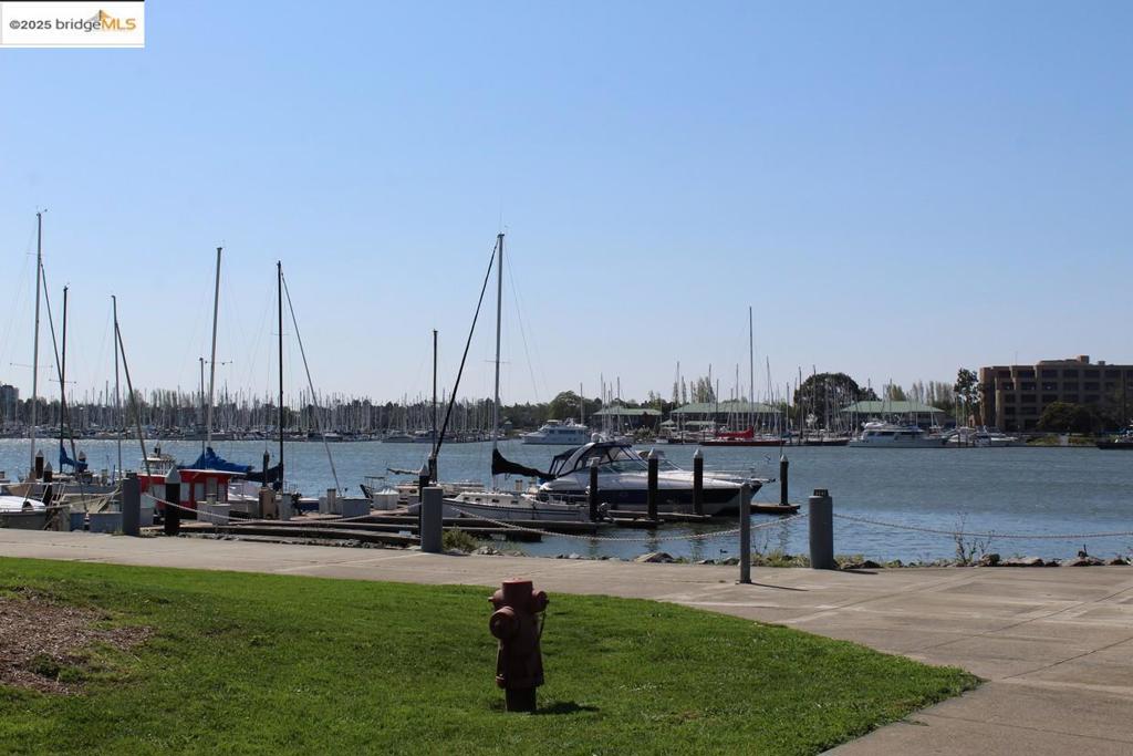 11 Embarcadero Property Photo 5