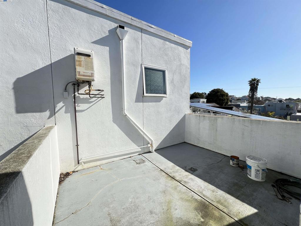 317 Cortland Ave Property Photo 19