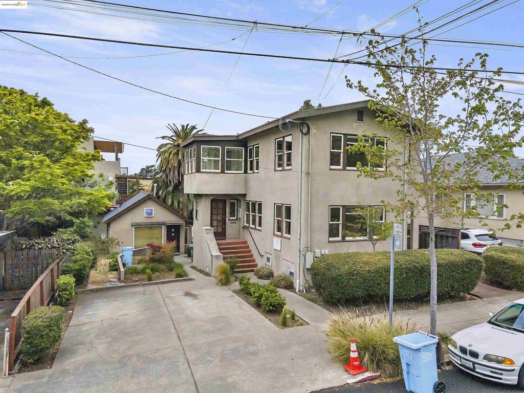1544 Spruce St Property Photo 1