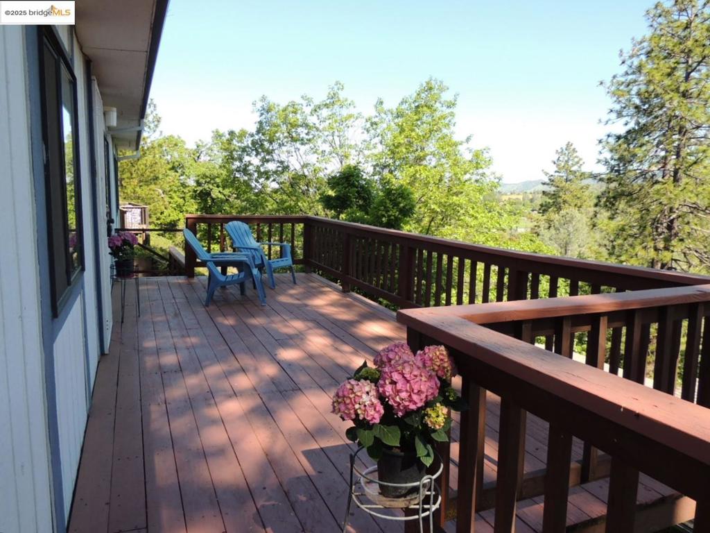 22690 Prospect Heights Property Photo 12