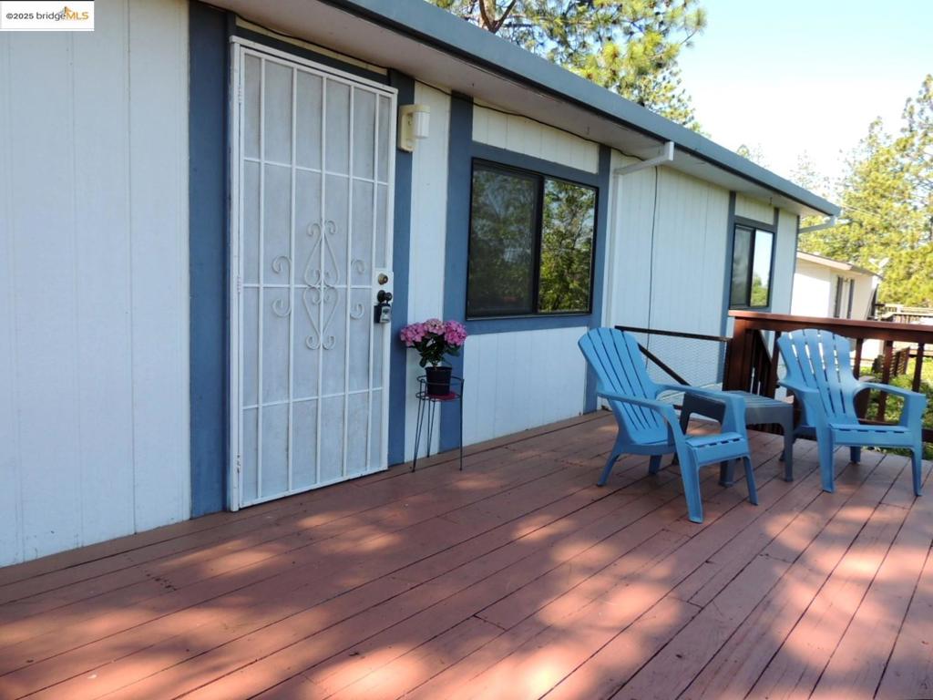 22690 Prospect Heights Property Photo 16