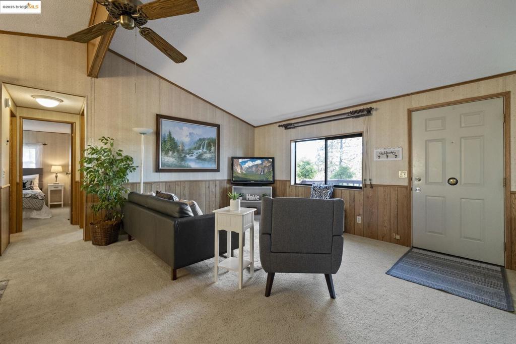22690 Prospect Heights Property Photo 21