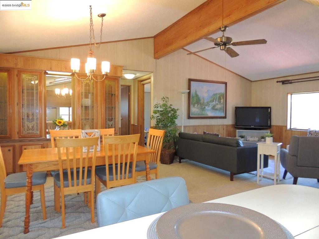 22690 Prospect Heights Property Photo 34