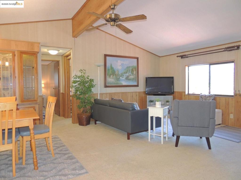 22690 Prospect Heights Property Photo 41