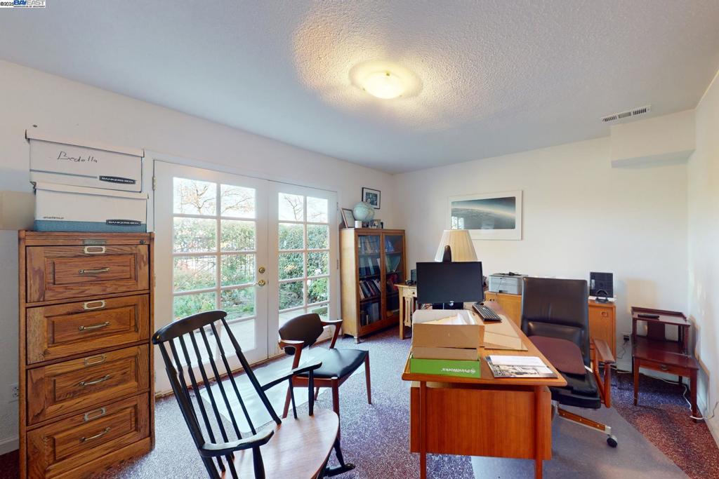 54 Railroad Ave Property Photo 8