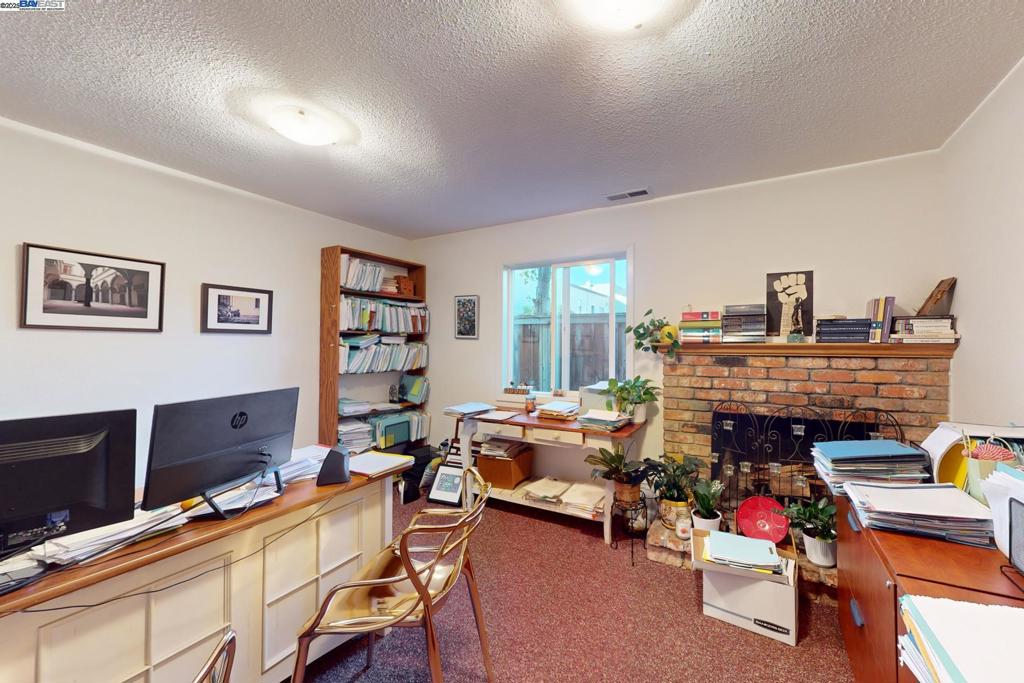 54 Railroad Ave Property Photo 11