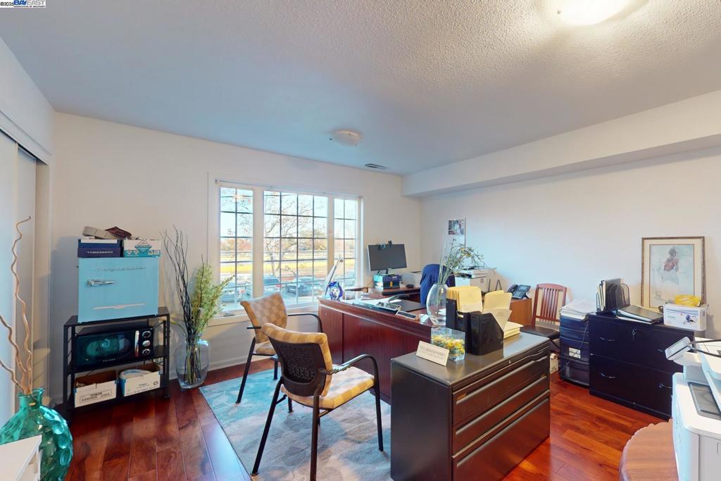 54 Railroad Ave Property Photo 17