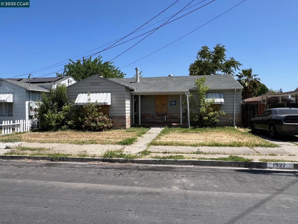 1927 Evergreen Ave Property Photo 1