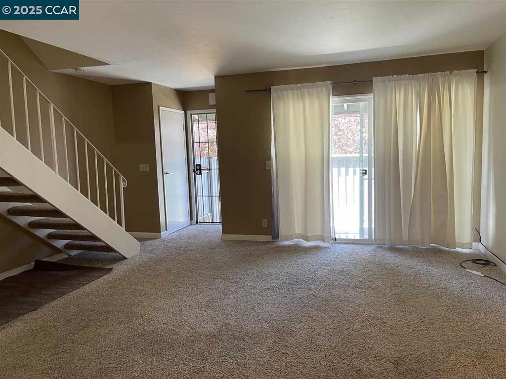 62 Villa Circle Property Photo