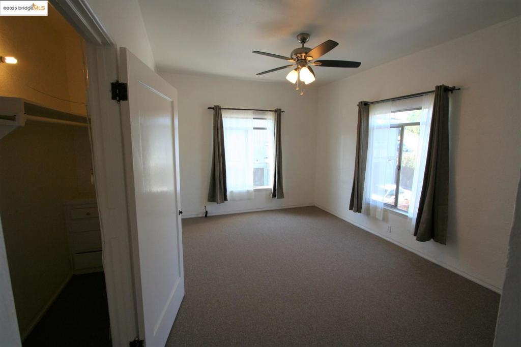 1458 E 33rd Street Property Photo 10