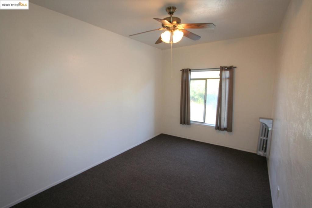 1458 E 33rd Street Property Photo 16