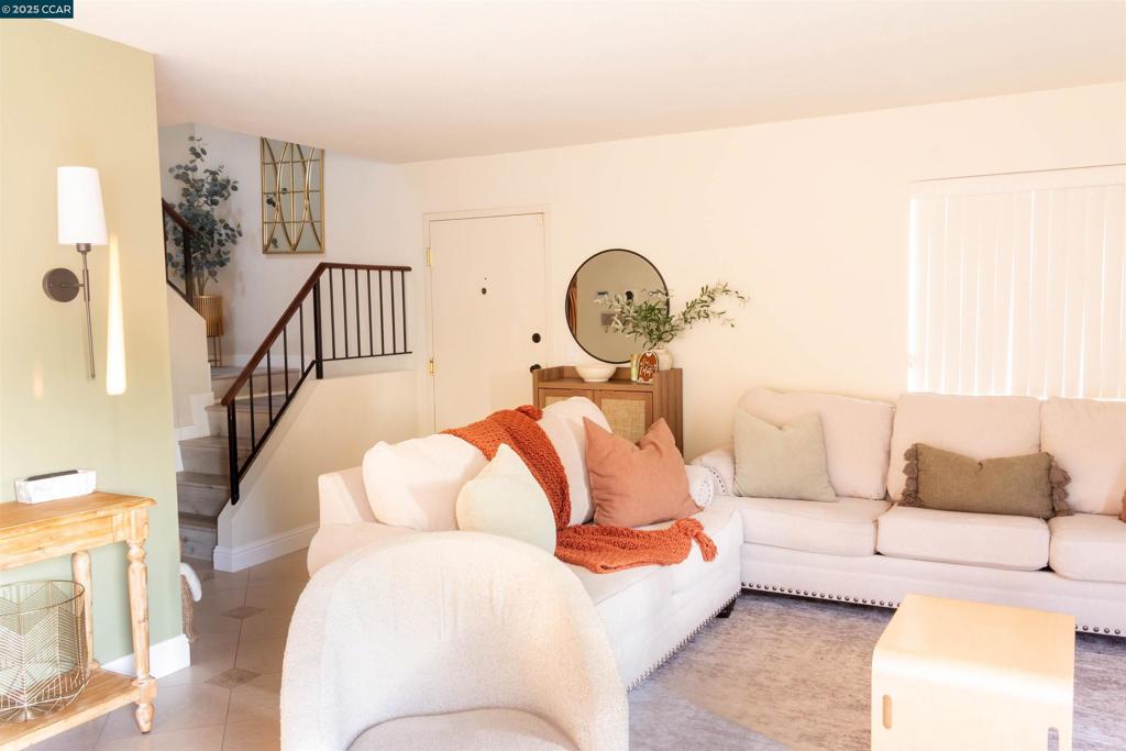 303 Atlas Dr 4 Property Photo