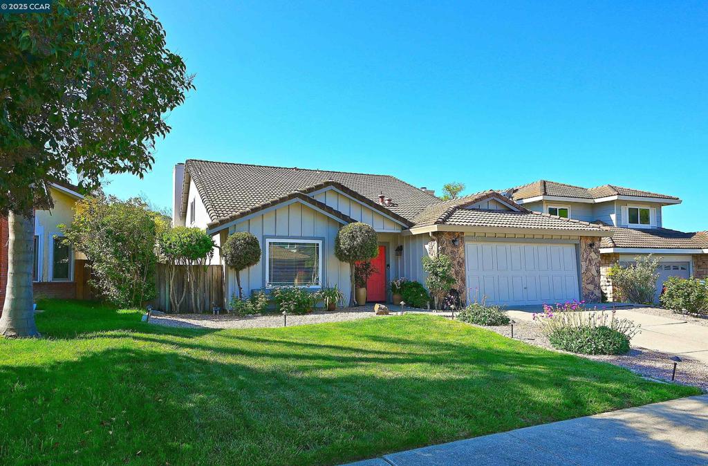 5283 Buckboard Way Property Photo 1