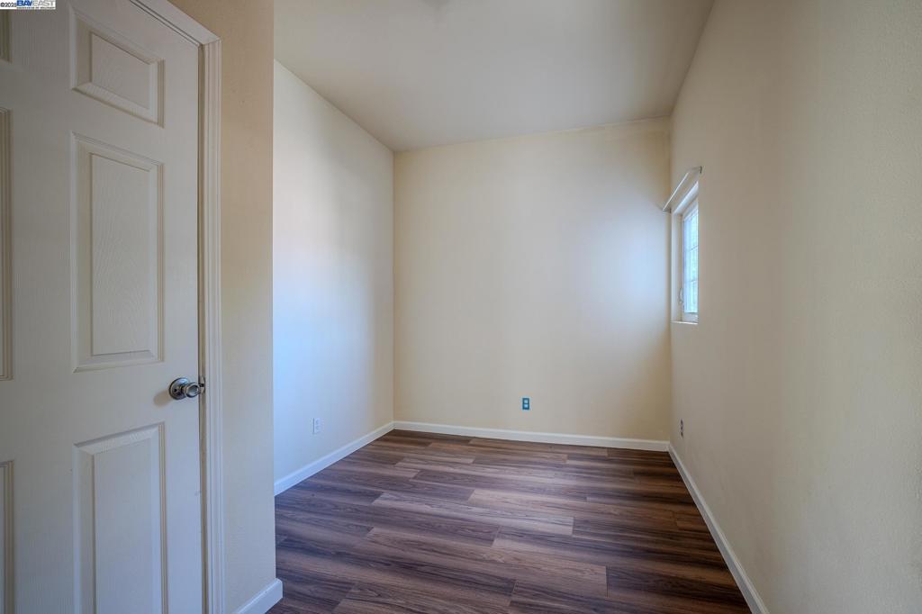 1437 25th Ave Property Photo 9