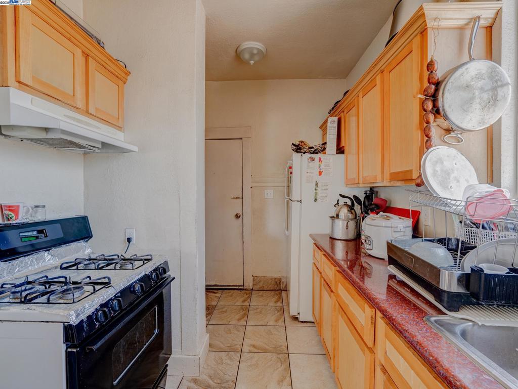 1437 25th Ave Property Photo 15