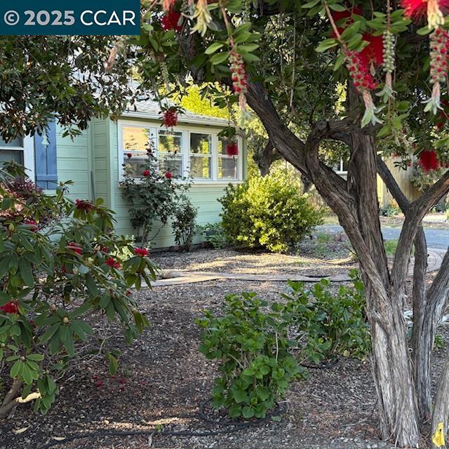 2150 Whyte Park Ave Property Photo 1