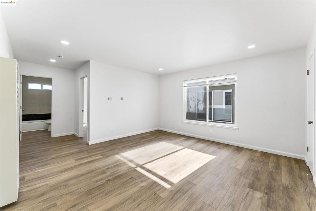 1259 Carrison St Property Photo 11