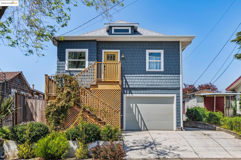 1341 Parker St Property Photo 1