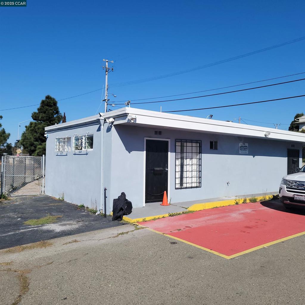 1303 Carlson Boulevard Property Photo 7