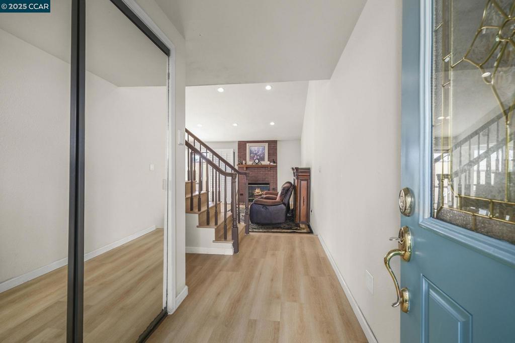 7896 Gate Way Property Photo 3