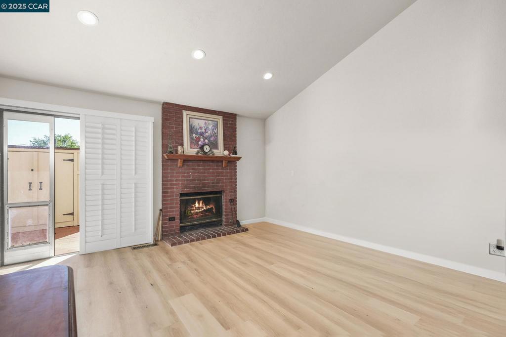 7896 Gate Way Property Photo 7