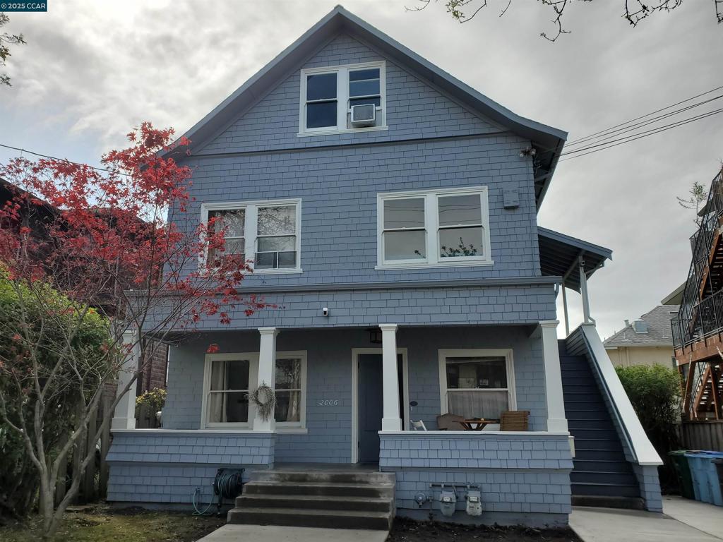 2006 Parker St